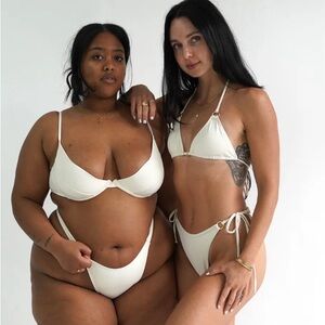 Knight Swim Rory Set - Vanilla • Size Medium